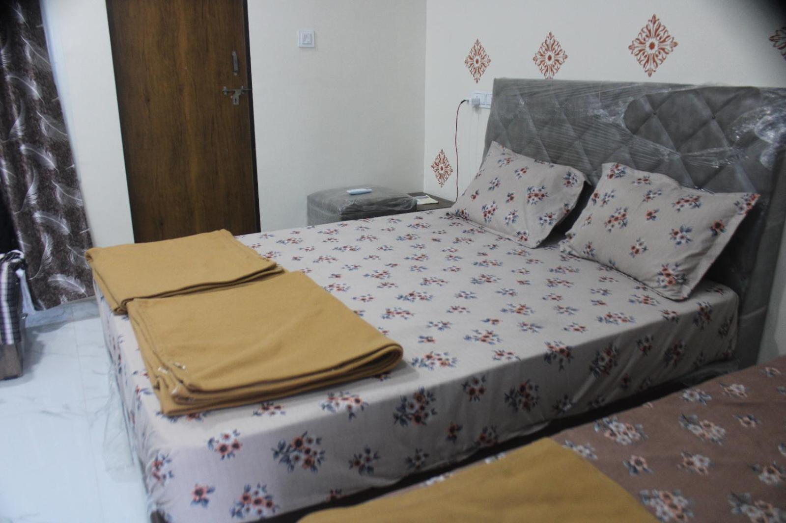 Atithi Home Stay Garudeshwar Eksteriør bilde